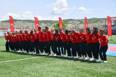 Tunceli’de 19 Mayıs renkli görüntüler oluşturdu