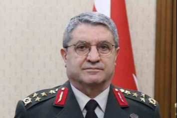 Genelkurmay Başkanlığına Kara Kuvvetleri Komutanı Orgeneral Selçuk Bayraktaroğlu getirildi.