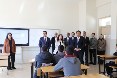 Vali Aygöl'den rutin okul ziyaretleri