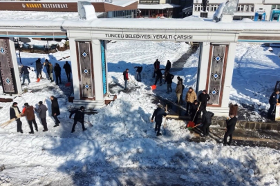 Tunceli Belediyesi karla mücadele çalışmalarını sürdürüyor
