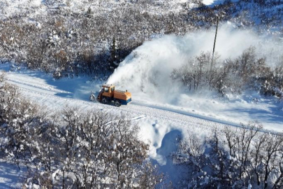 Tunceli’de 85 köy yolu ulaşıma açıldı, 28 köy yolunda çalışmalar sürüyor