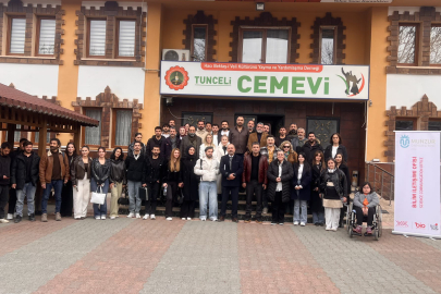 Munzur Üniversitesi’nden Tunceli Cemevi’nde "Bilim Kafe" Etkinliği: Alevilikte Müzik ve Bağlama Konuşuldu