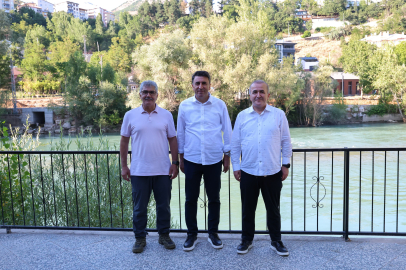 Vali Aygöl, Makamında Nezaket Ziyaretlerini Ağırlamaya Devam Ediyor